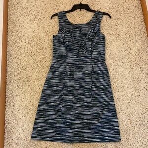 The limited abstract print shift dress